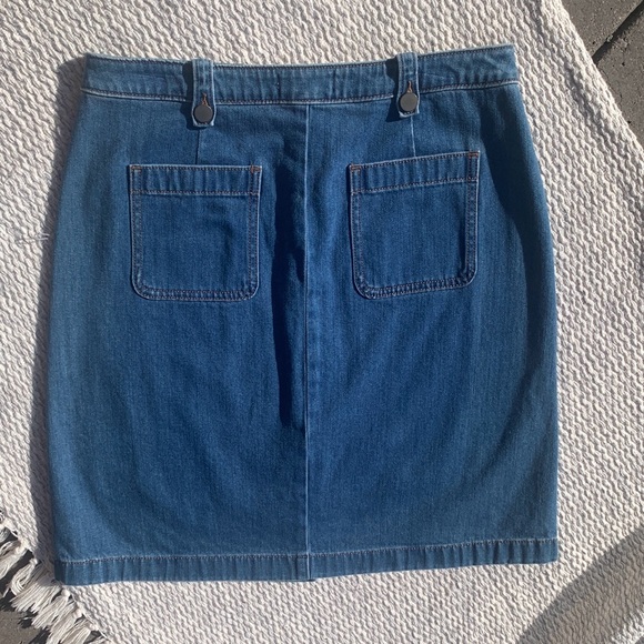 Ann Taylor Loft/Jean Skirt/Size 10 - Picture 2 of 14